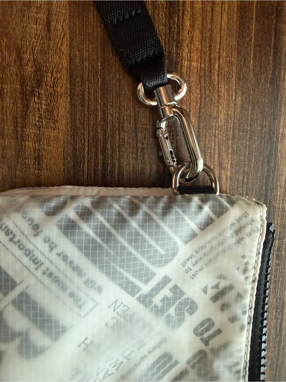 Lululemon Newspaper Print Double Zip Wristlet Pouch White Black